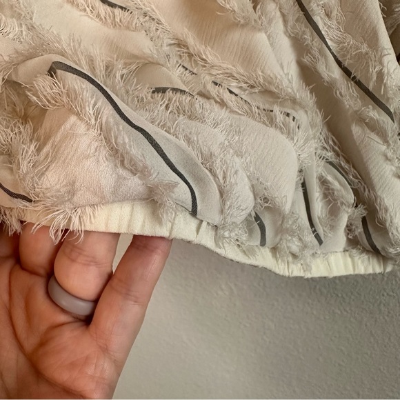 NWT ASTR Cream Gray Wrap Fringe Tank Top Size Large - Picture 4 of 9